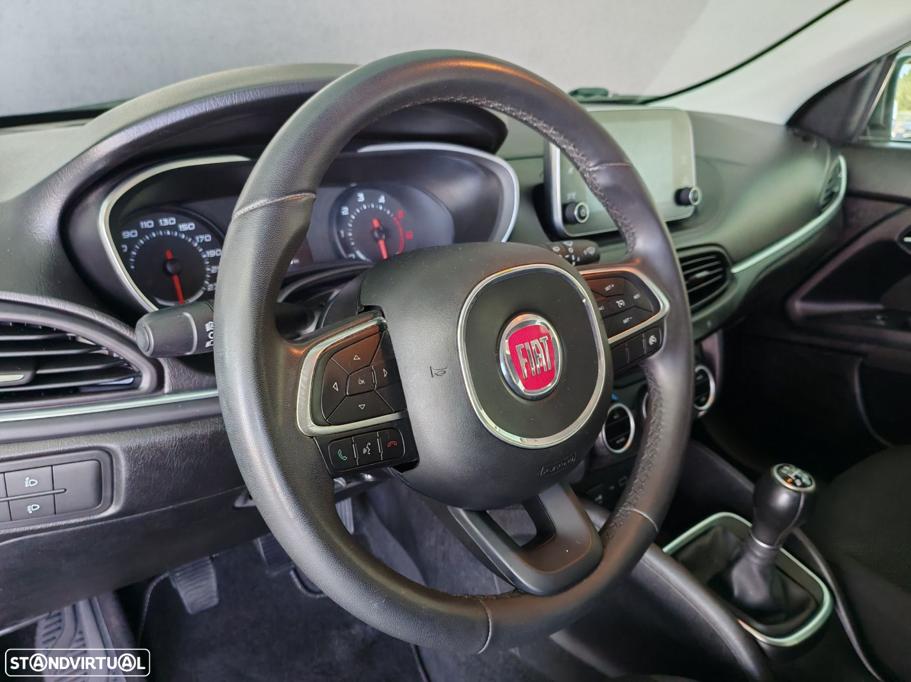 Fiat Tipo Station Wagon 1.3 M-Jet Lounge - 14