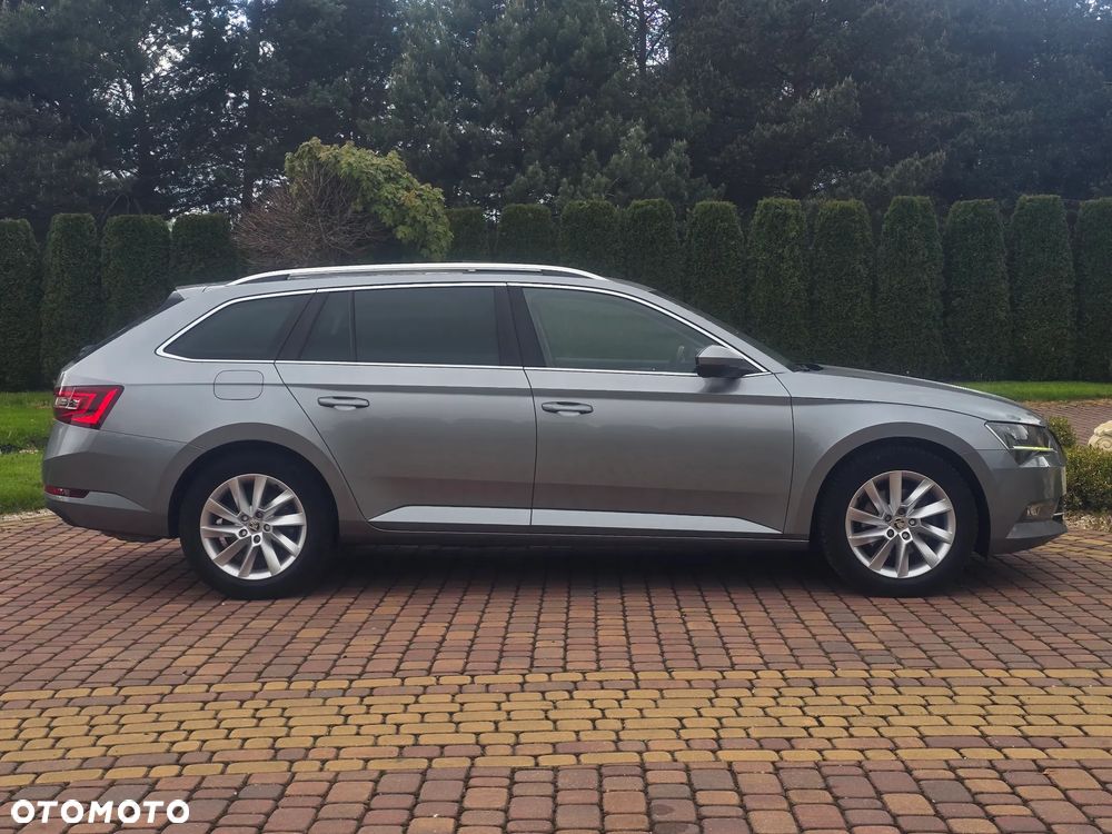 Skoda Superb 1.5 TSI ACT Style DSG - 8