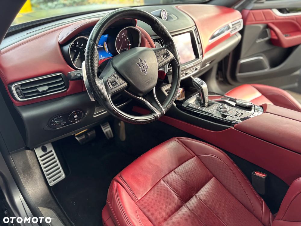 Maserati Levante S Q4 GranSport - 13