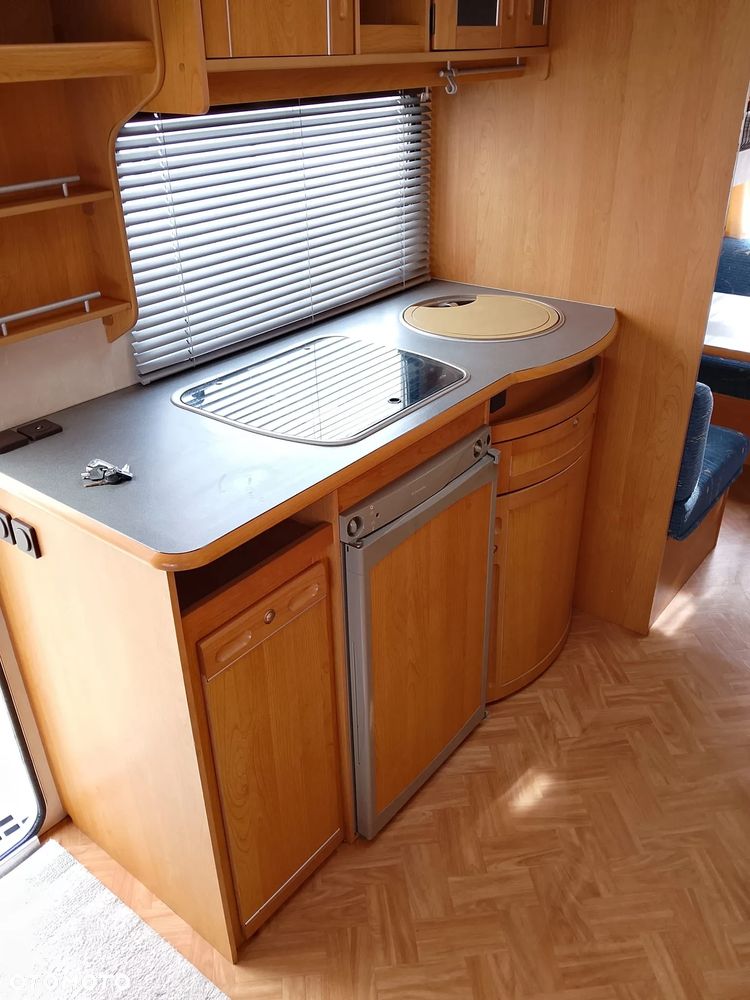 Adria Unica 542 - 12