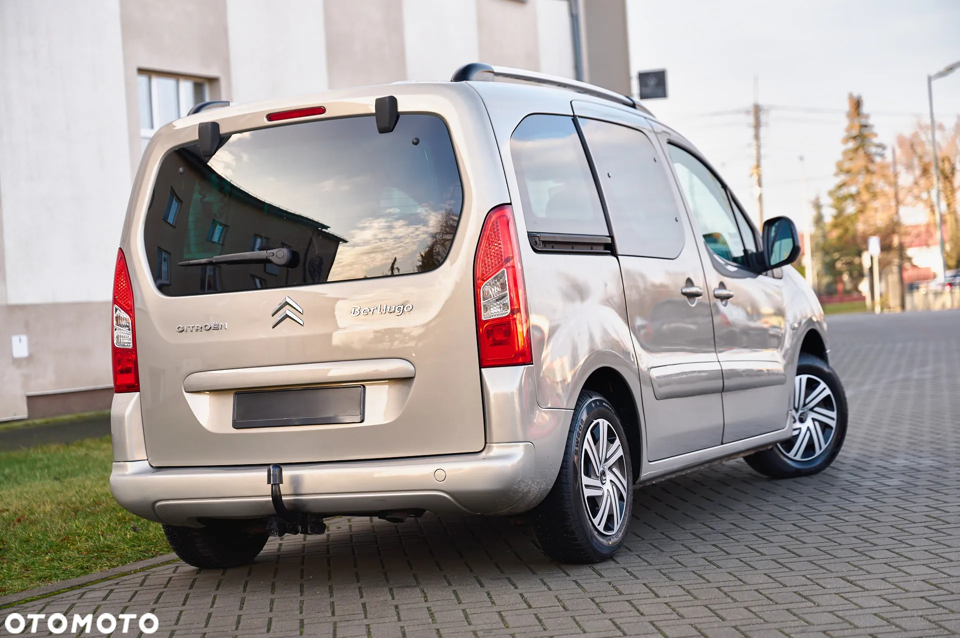 Citroën Berlingo II 1.6 HDi Multispace Plus - 24