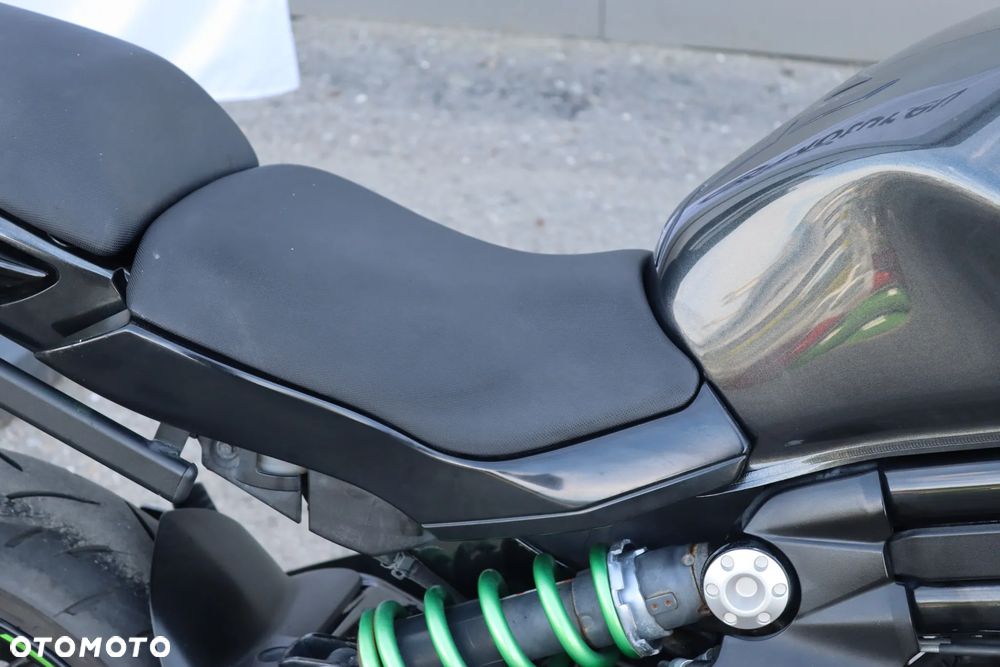Kawasaki ER - 11