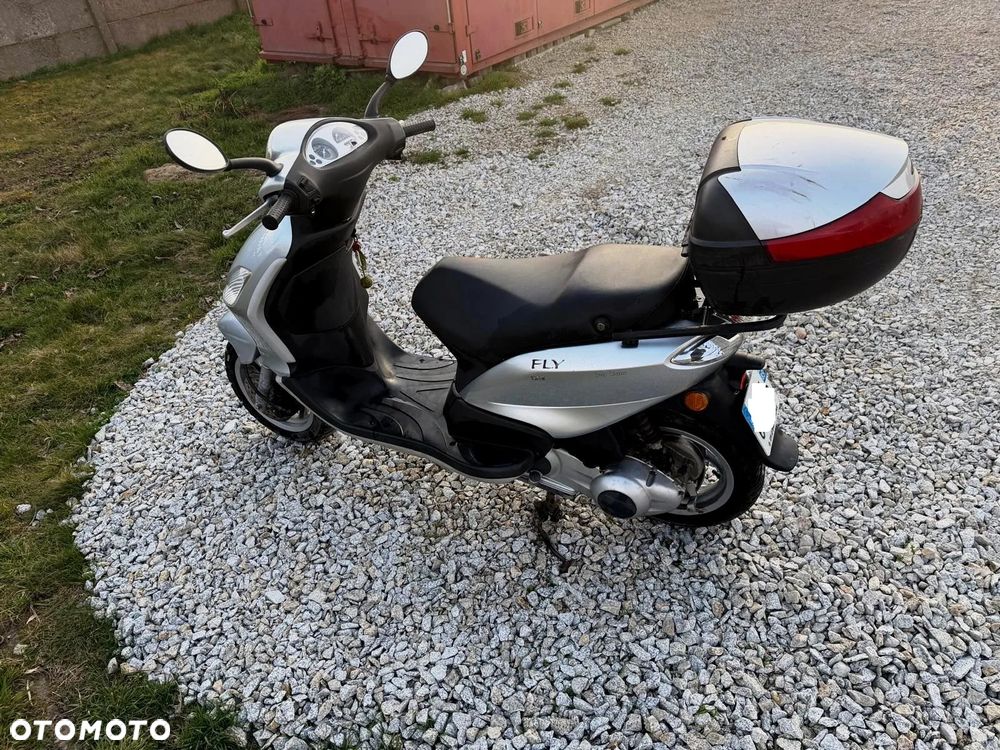 Piaggio FLY - 4