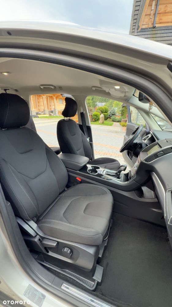 Ford S-Max 2.0 TDCi 4WD Titanium PowerShift - 19