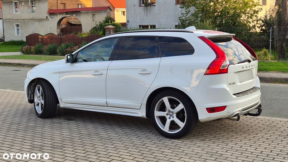 Volvo XC 60 D5 AWD RDesign - 9