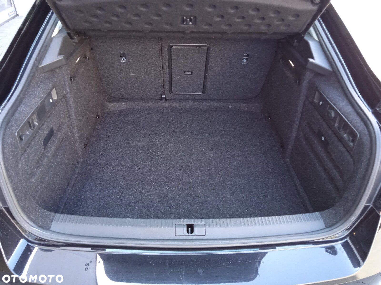 Skoda Superb 2.0 TDI SCR Style DSG - 16