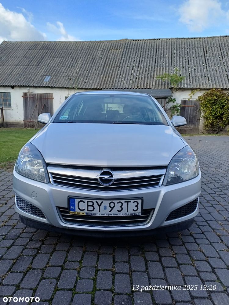 Opel Astra 1.4 Essentia - 2