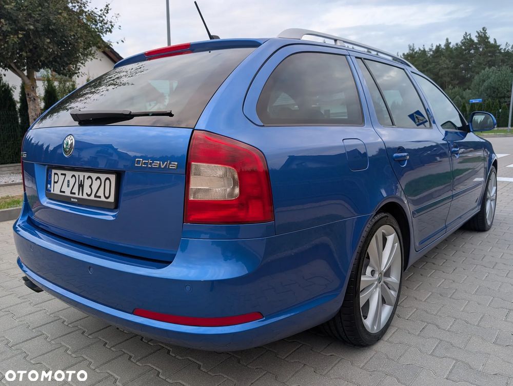 Skoda Octavia 2.0 TDI DPF RS - 3