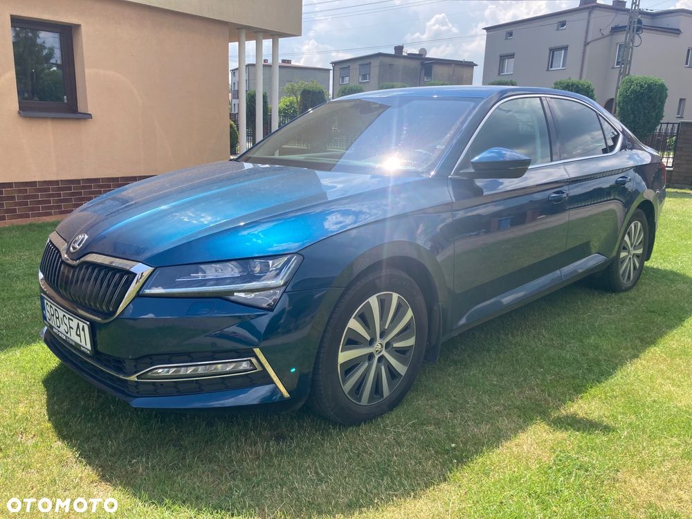Skoda Superb 2.0 TDI SCR Style DSG - 1