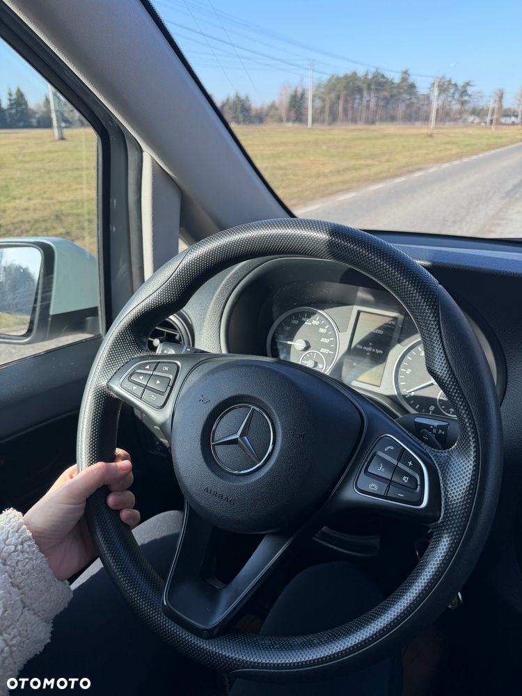 Mercedes-Benz Vito - 15