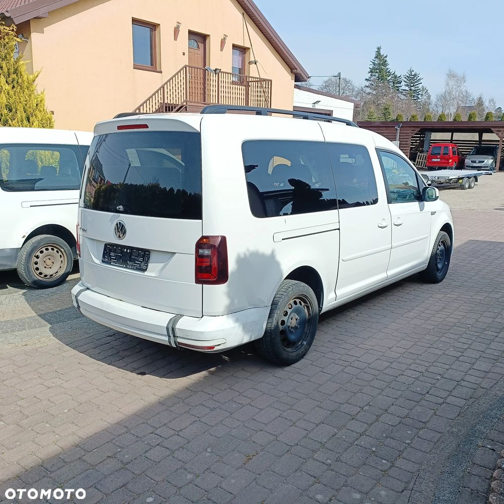 Volkswagen Caddy 2.0 TDI Comfortline DSG - 12
