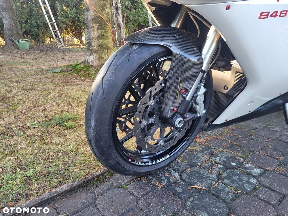 Ducati 848 - 19