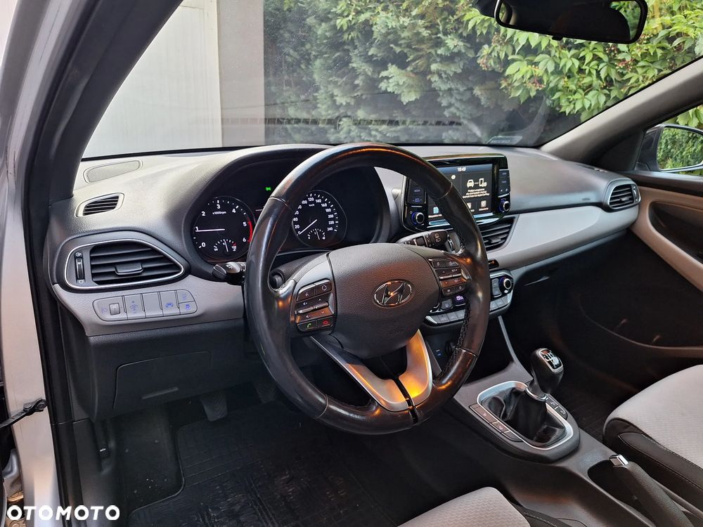 Hyundai i30 1.6 D Comfort - 19