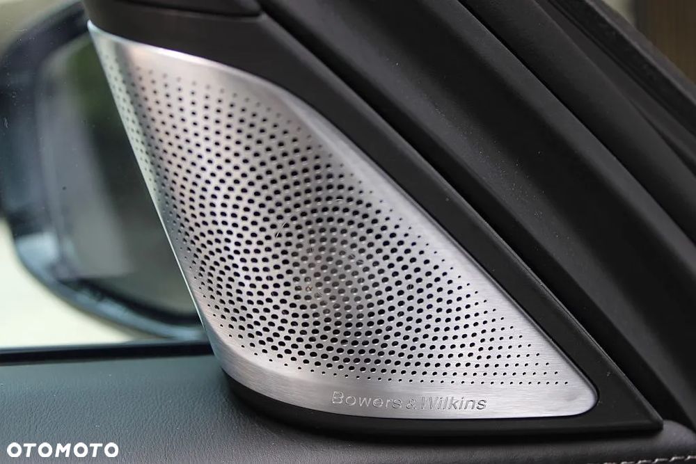 BMW Seria 7 750Li xDrive sport - 32