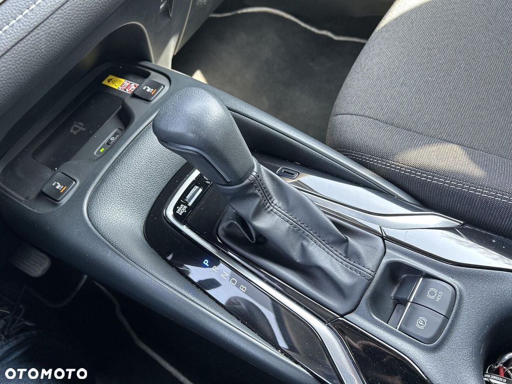 Toyota Corolla 1.8 Hybrid Style - 19