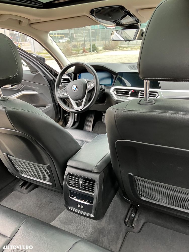 BMW Seria 3 320i AT - 8