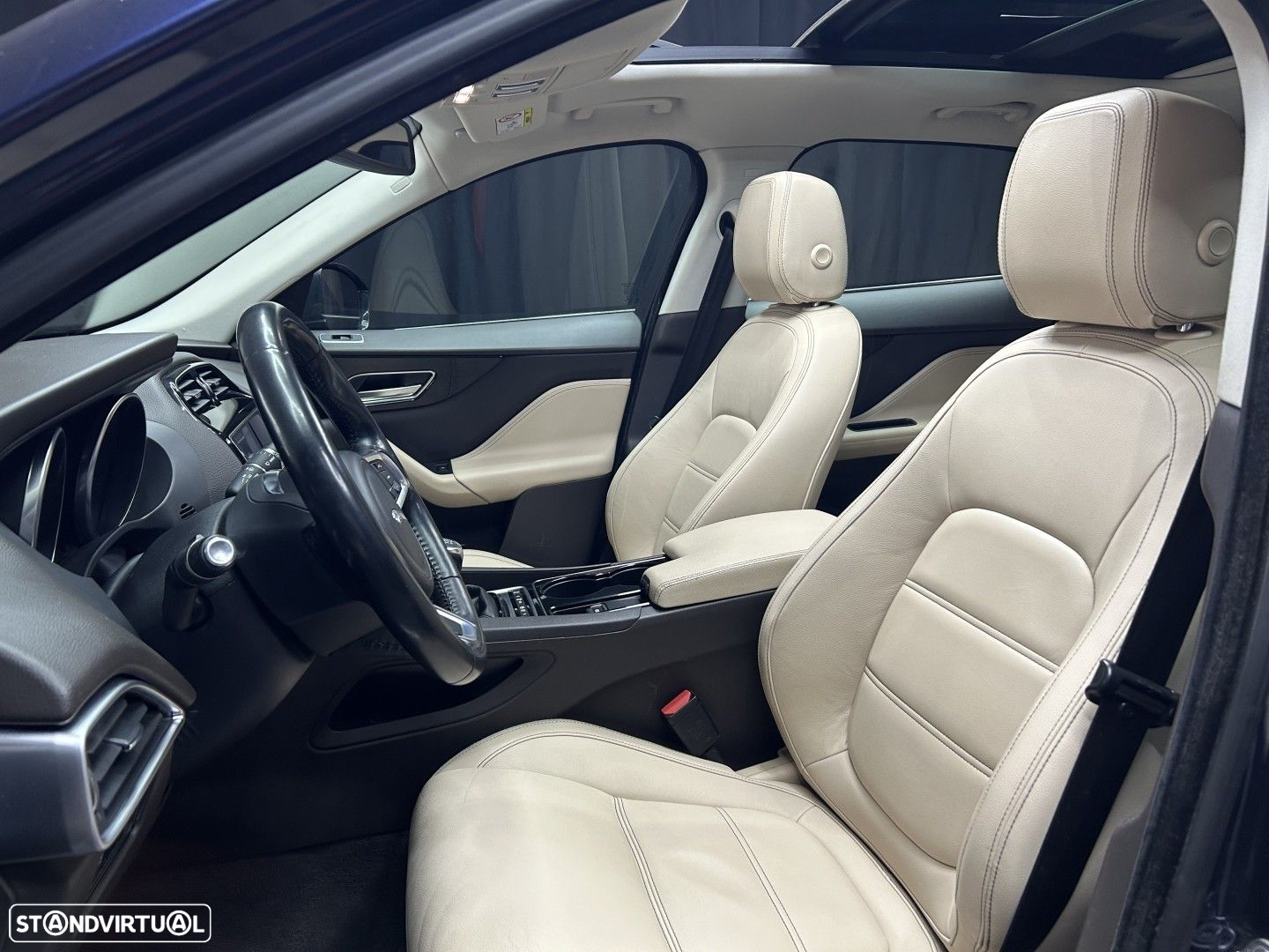 Jaguar F-Pace 2.0 i4D Prestige AWD - 12