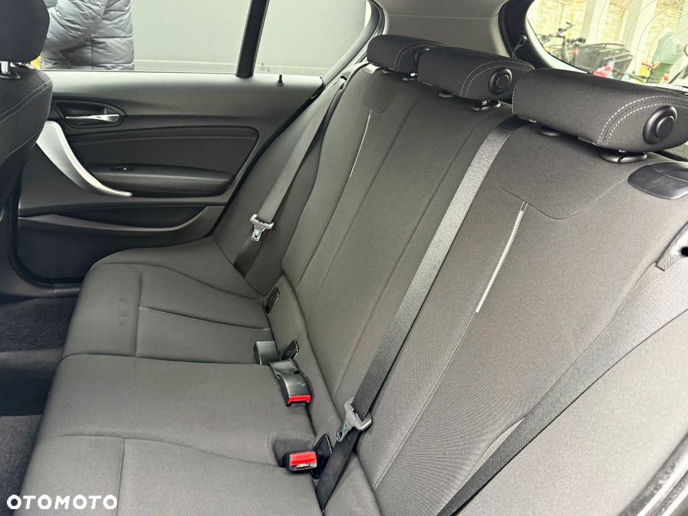 BMW Seria 1 - 16