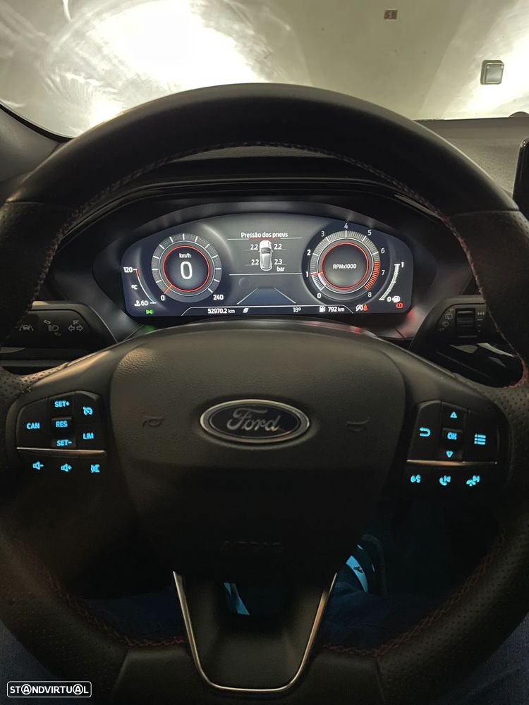 Ford Focus 1.0 EcoBoost MHEV ST-Line - 2