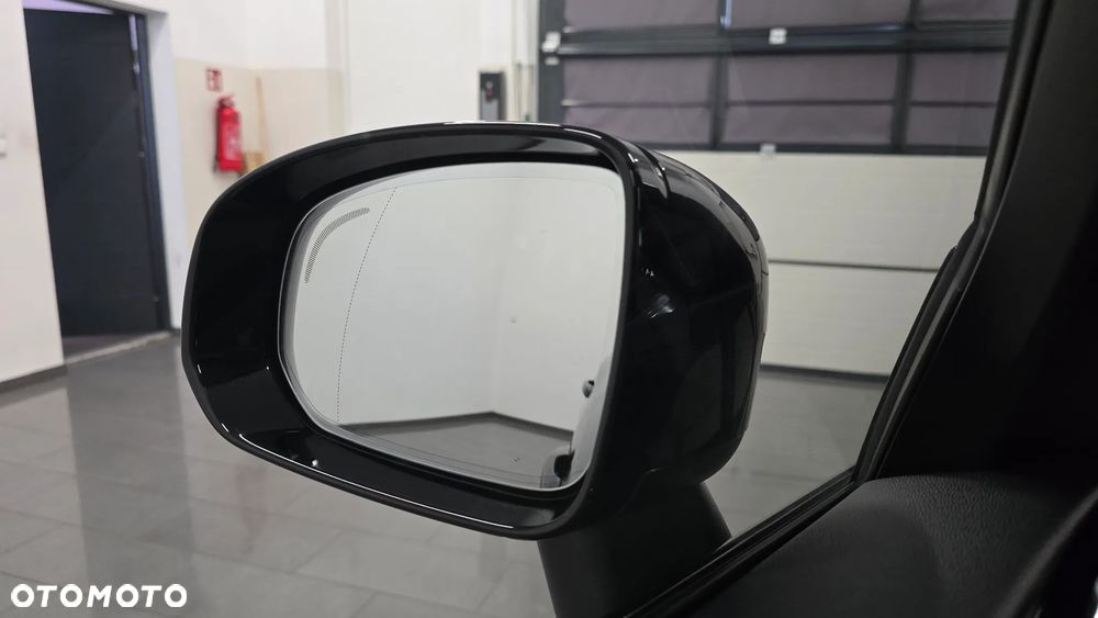 Volvo XC 60 B4 D AWD Plus Dark - 26