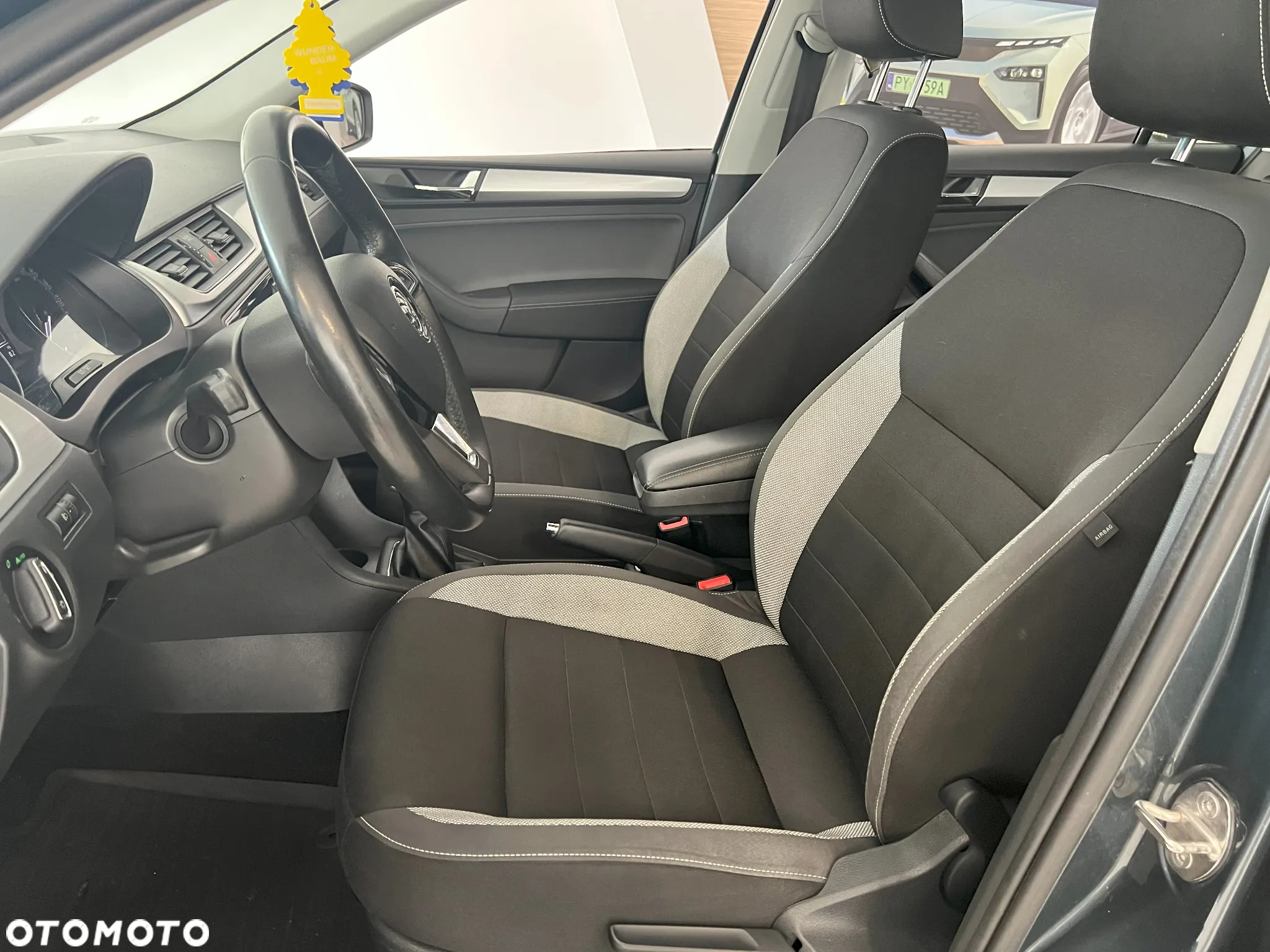 Skoda RAPID 1.0 TSI Ambition - 20
