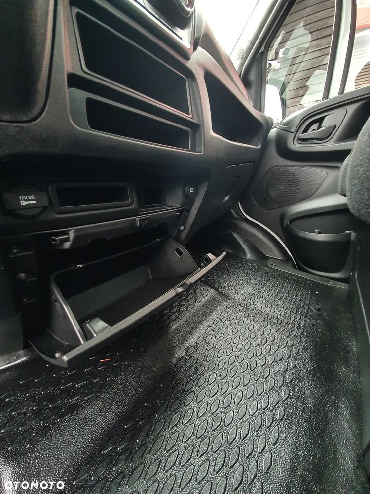 Iveco DAILY 35S18 3,0 180KM - 31