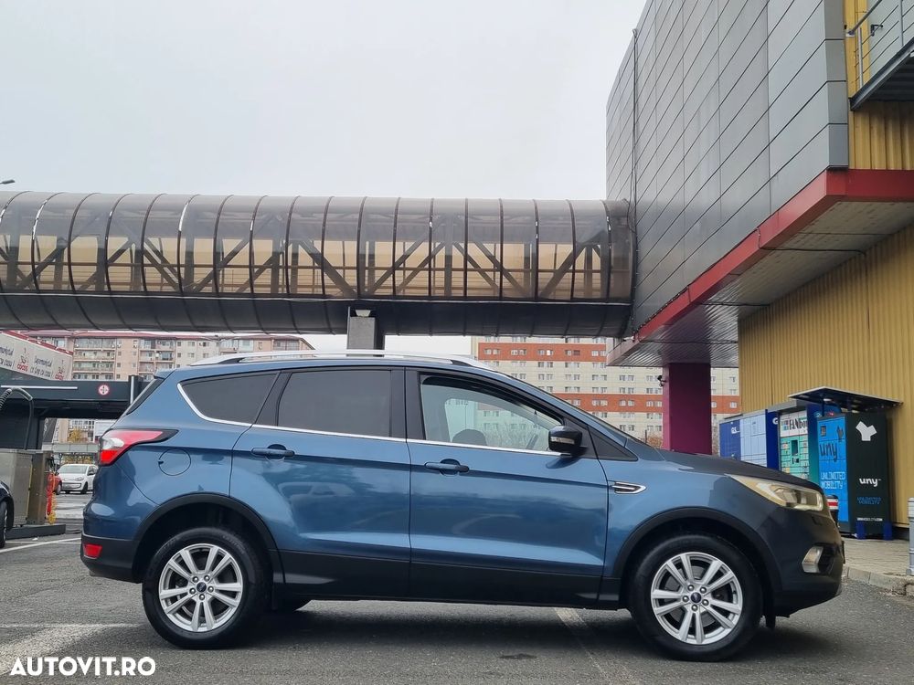 Ford Kuga 2.0 TDCi 4x4 Aut. Titanium - 9