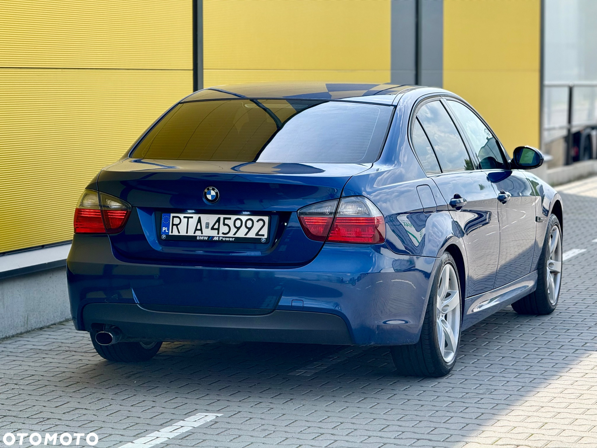 BMW Seria 3 320i - 4