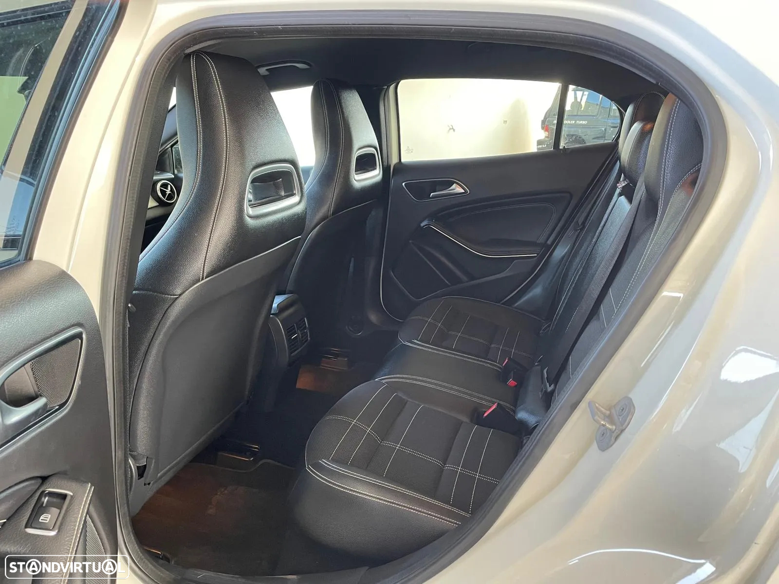Mercedes-Benz GLA 200 CDI 4Matic 7G-DCT Edition 1 - 29