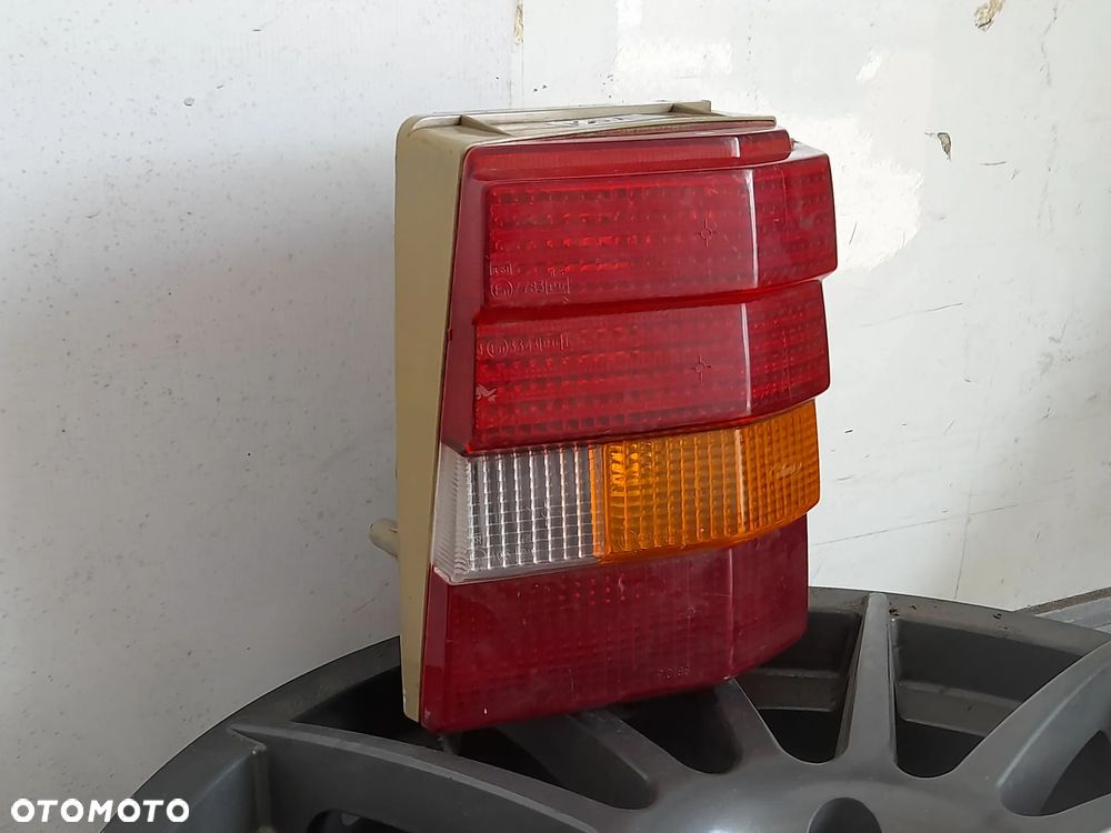 Lampa prawy tył Ford Escort MK3 81AG13A602DA - 2