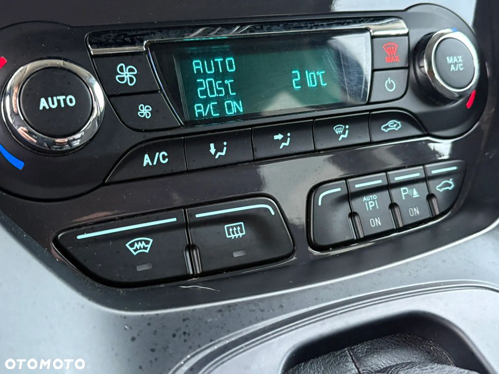 Ford Kuga 2.0 TDCi 4WD Titanium - 20