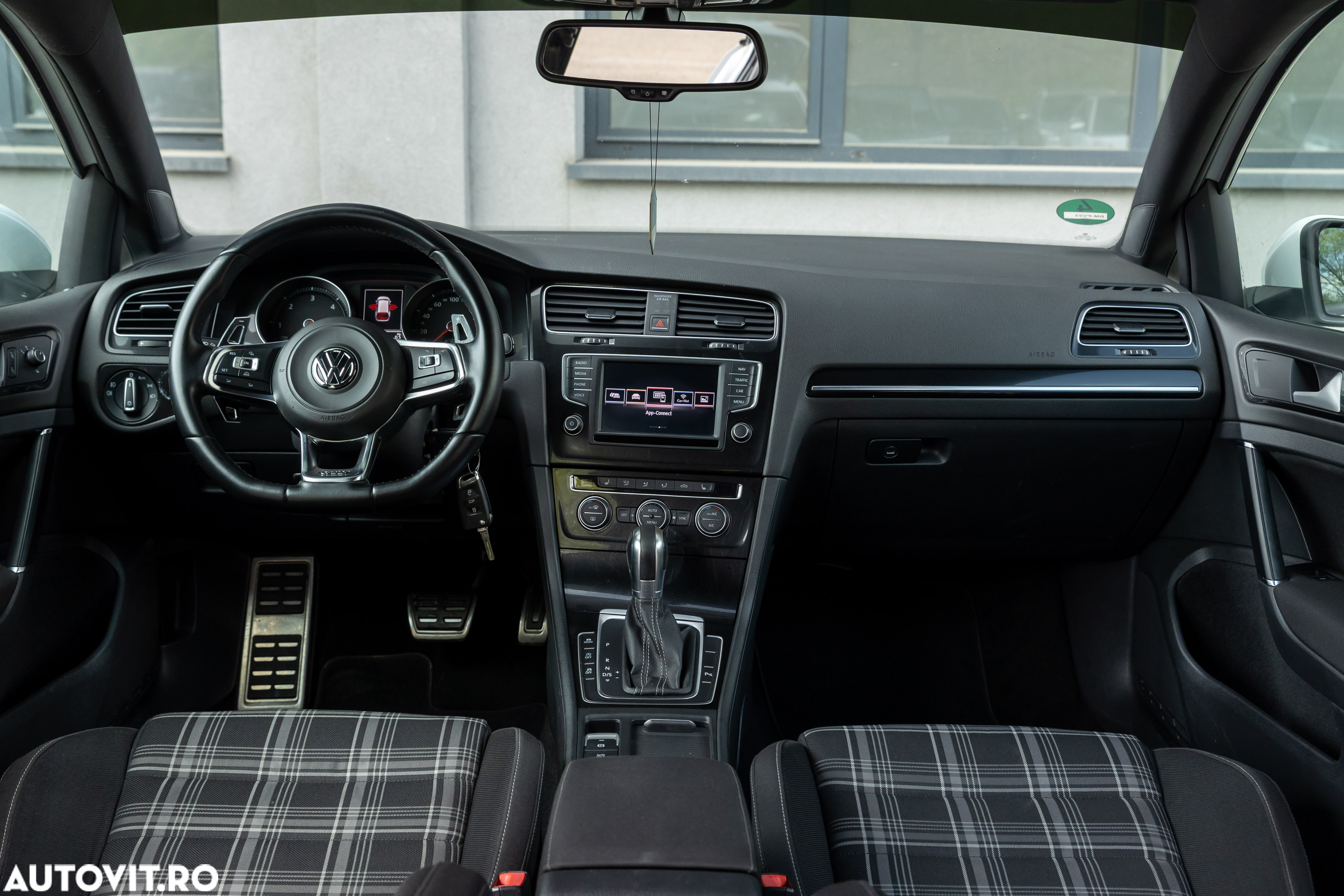 Volkswagen Golf GTD 2.0 TDI SCR DSG - 4