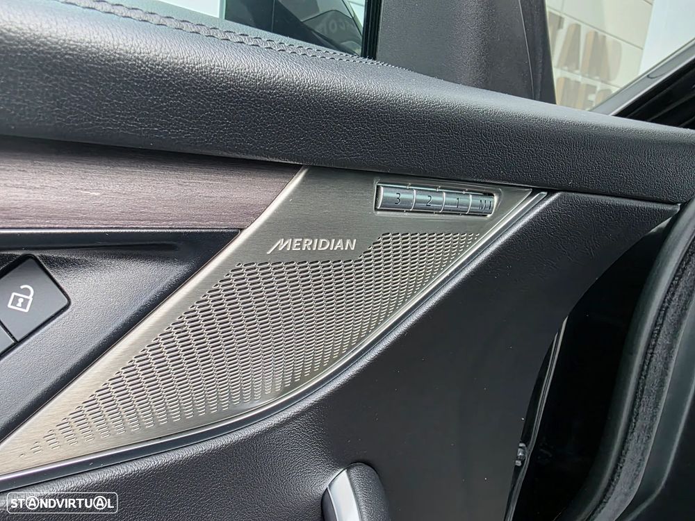 Jaguar F-Pace 2.0 P400e AWD - 12