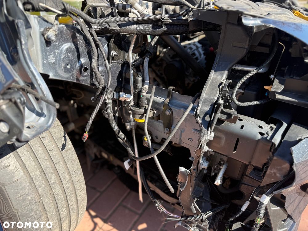 Renault Clio TCe 90 EVOLUTION - 19