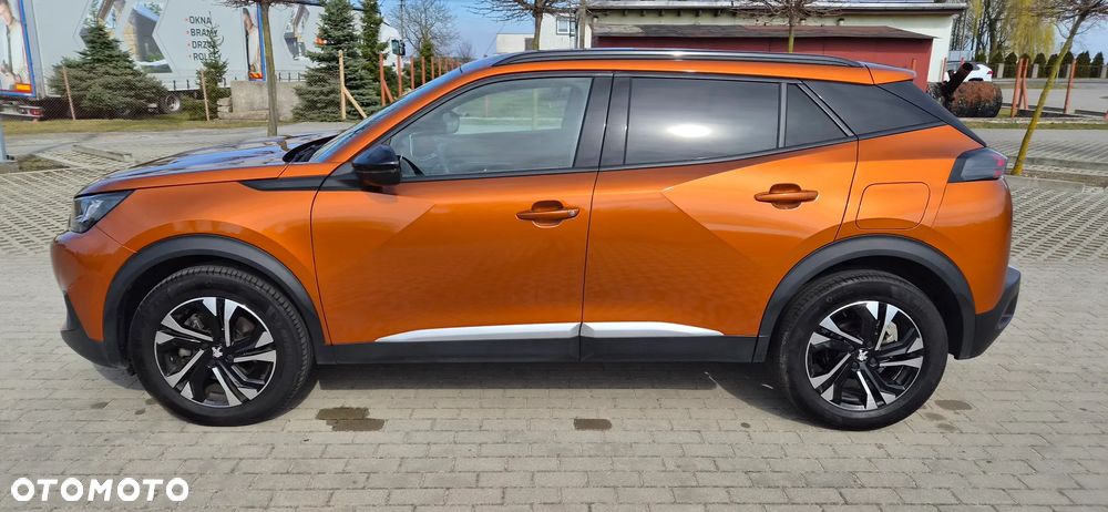 Peugeot 2008 BlueHDi 130 Allure S&S EAT8 - 11