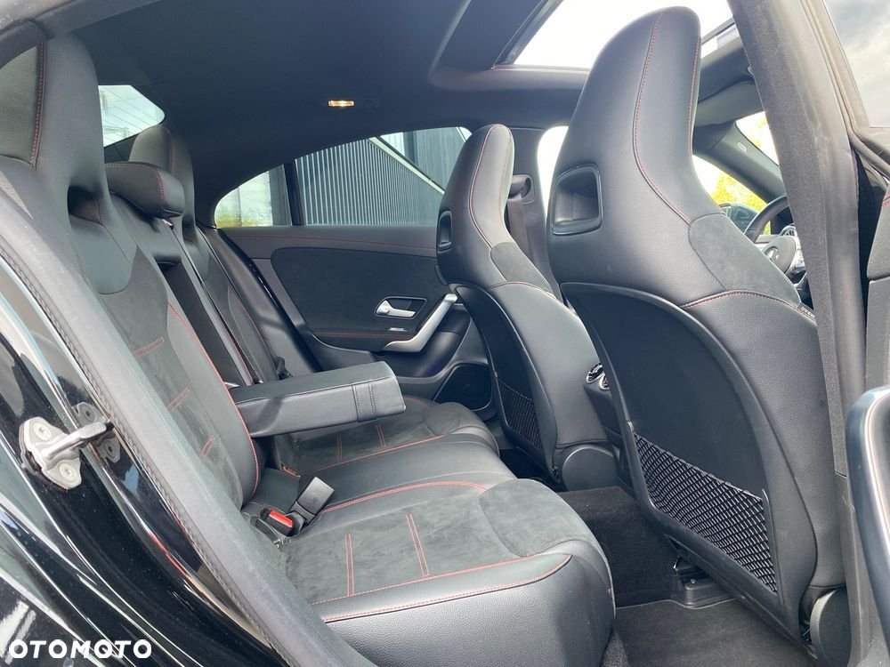 Mercedes-Benz CLA 220 d 4-Matic AMG Line 8G-DCT - 26
