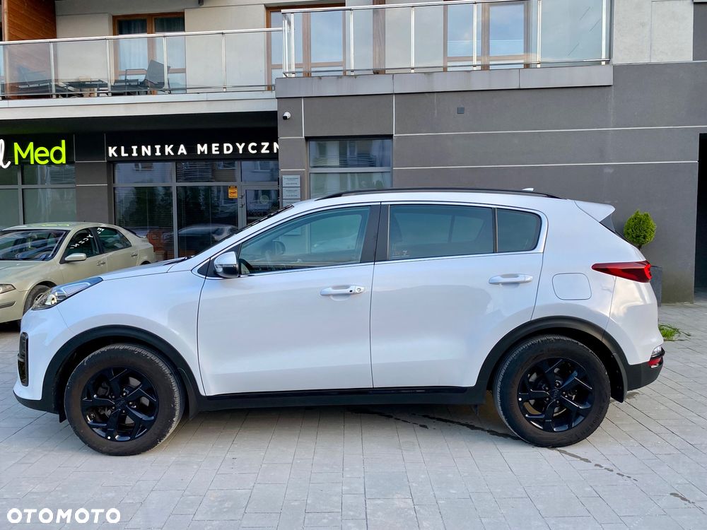 Kia Sportage 1.6 GDI Black Edition 2WD - 11