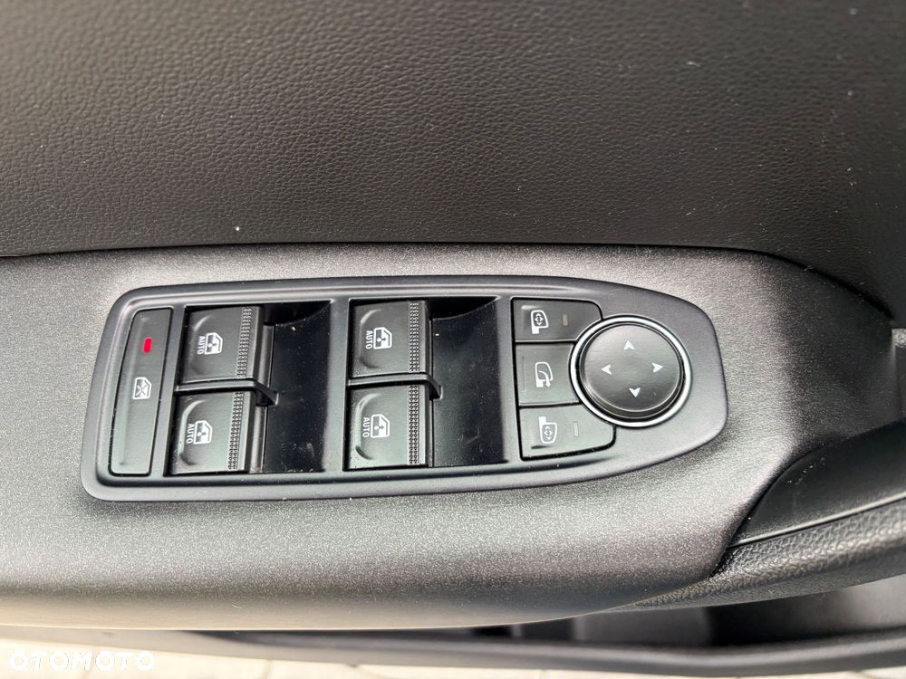 Renault Captur TCe 90 TECHNO - 16