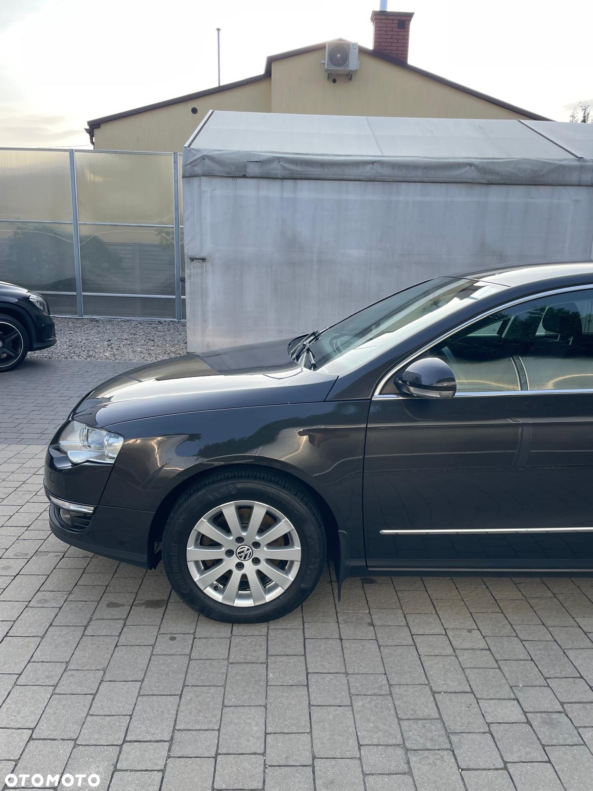 Volkswagen Passat 1.8 TSI Comfortline - 3