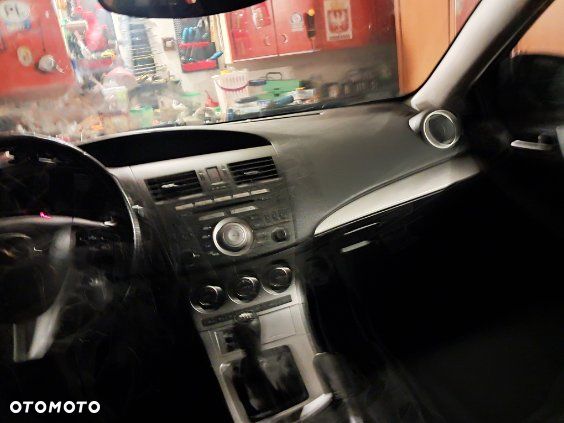 Mazda 3 2.0 Exclusive + - 5