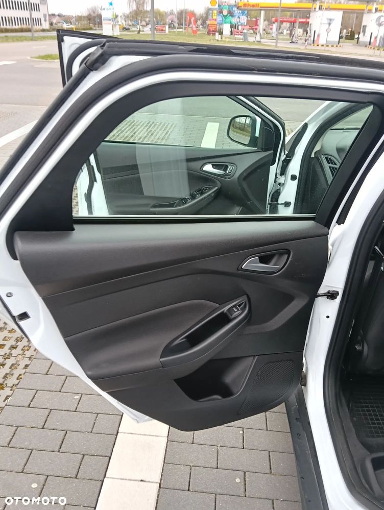 Ford Focus 1.0 EcoBoost STart-Stopp-System ACTIVE - 12