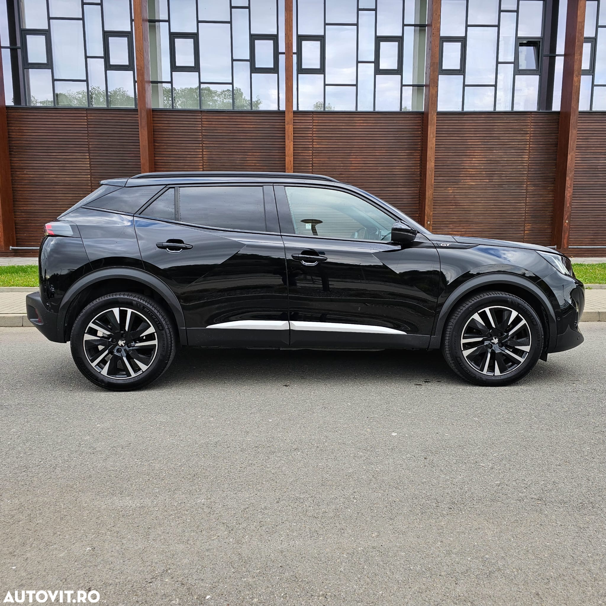 Peugeot 2008 BlueHDi 130 EAT8 GT Pack - 7