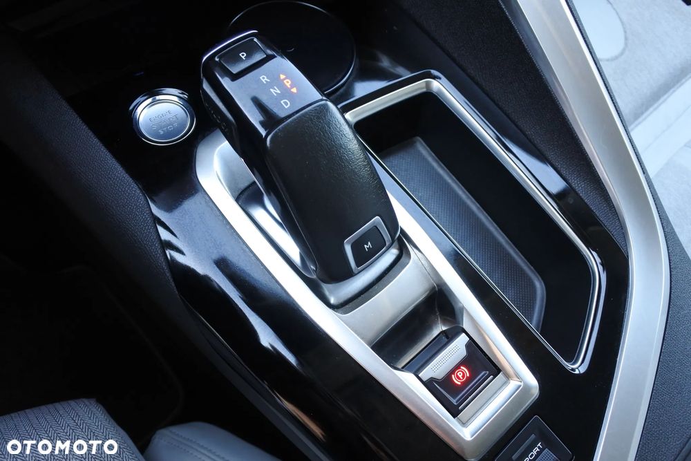 Peugeot 5008 2.0 BlueHDI GT S&S EAT8 - 19