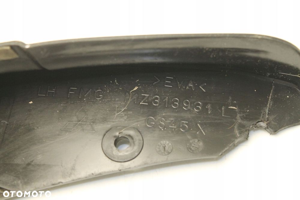 MITSUBISHI OUTLANDER II CHLAPACZ LEWY PRZEDNI PRZÓD MZ313931 - 6
