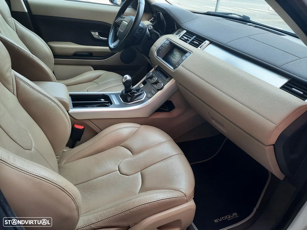 Land Rover Range Rover Evoque - 13