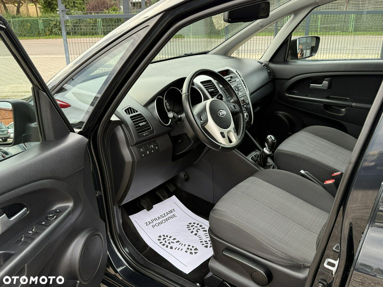 Kia Venga - 6