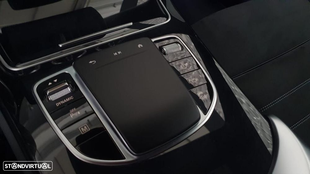 Mercedes-Benz GLC 300 e 4Matic - 25