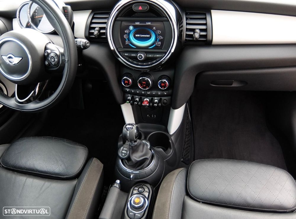 MINI 3 Portas Cooper D - 18