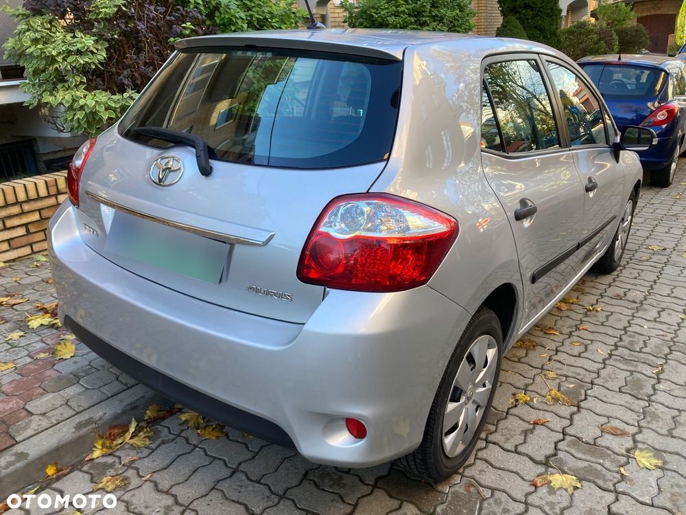 Toyota Auris 1.6 Luna - 4