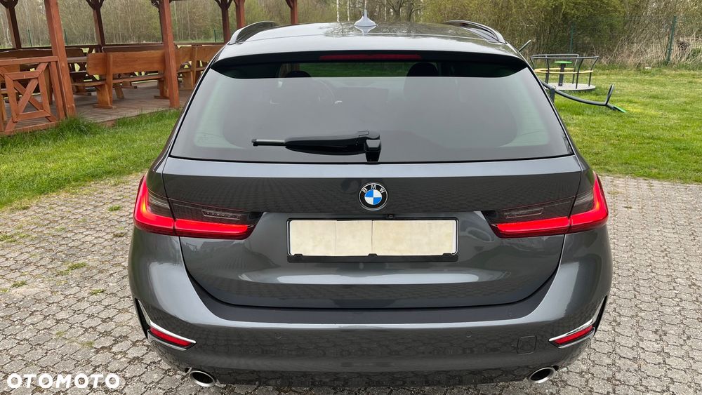 BMW Seria 3 320d Luxury Line Purity sport - 14